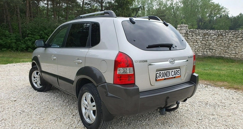 Hyundai Tucson cena 20700 przebieg: 197594, rok produkcji 2007 z Poniec małe 781